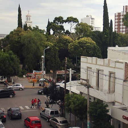 Hotel City Trelew Buitenkant foto